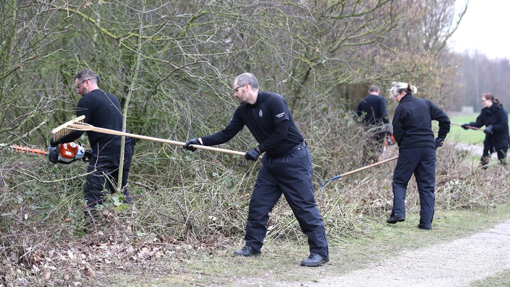 Police search Oak Road playing fields in Hull