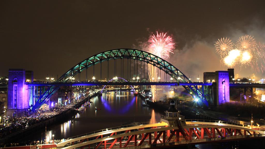 Bridging the gap: Free fireworks in Newcastle