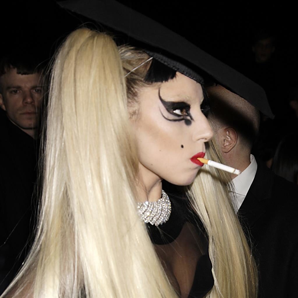 Lady Gaga: Quitting cigarettes &lsquo;so brutal&rsquo; - Metro Newspaper UK